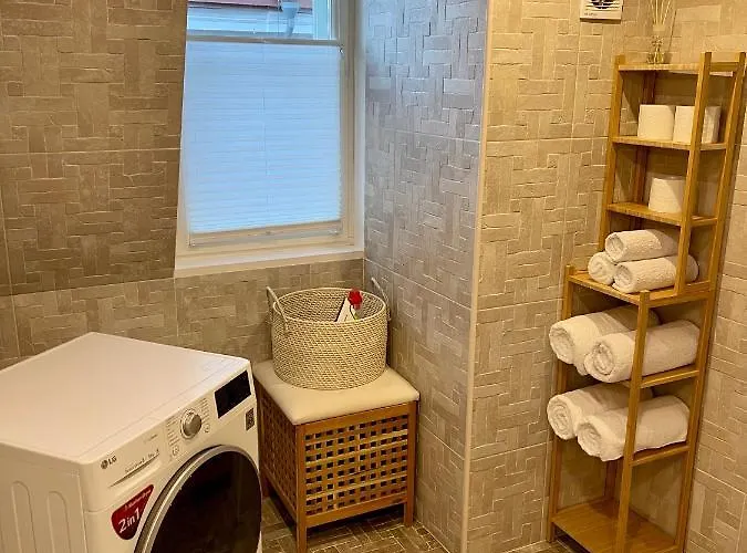 Lägenhet Luxury Penthouse With Terrace & Sauna In Old Town Tallinn